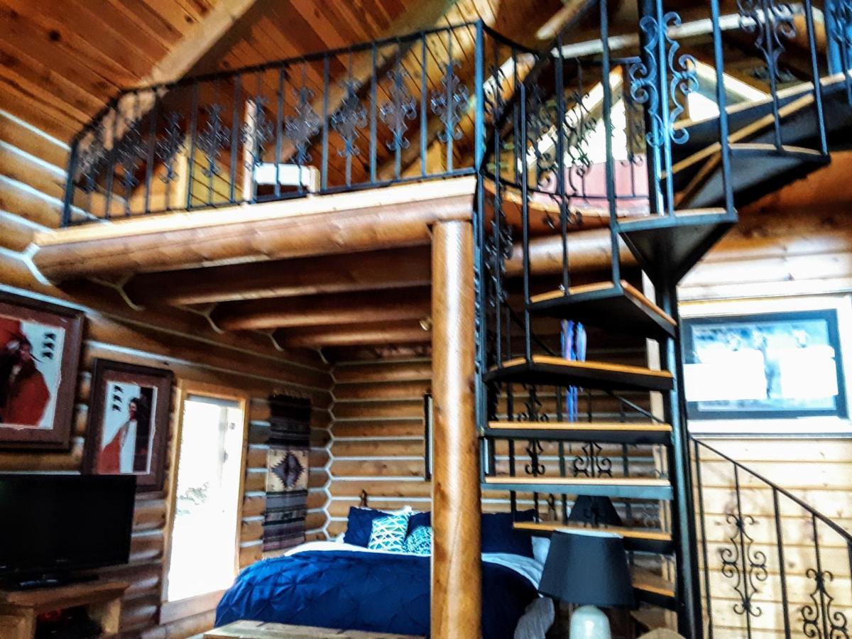 The Bird Clan Cabin