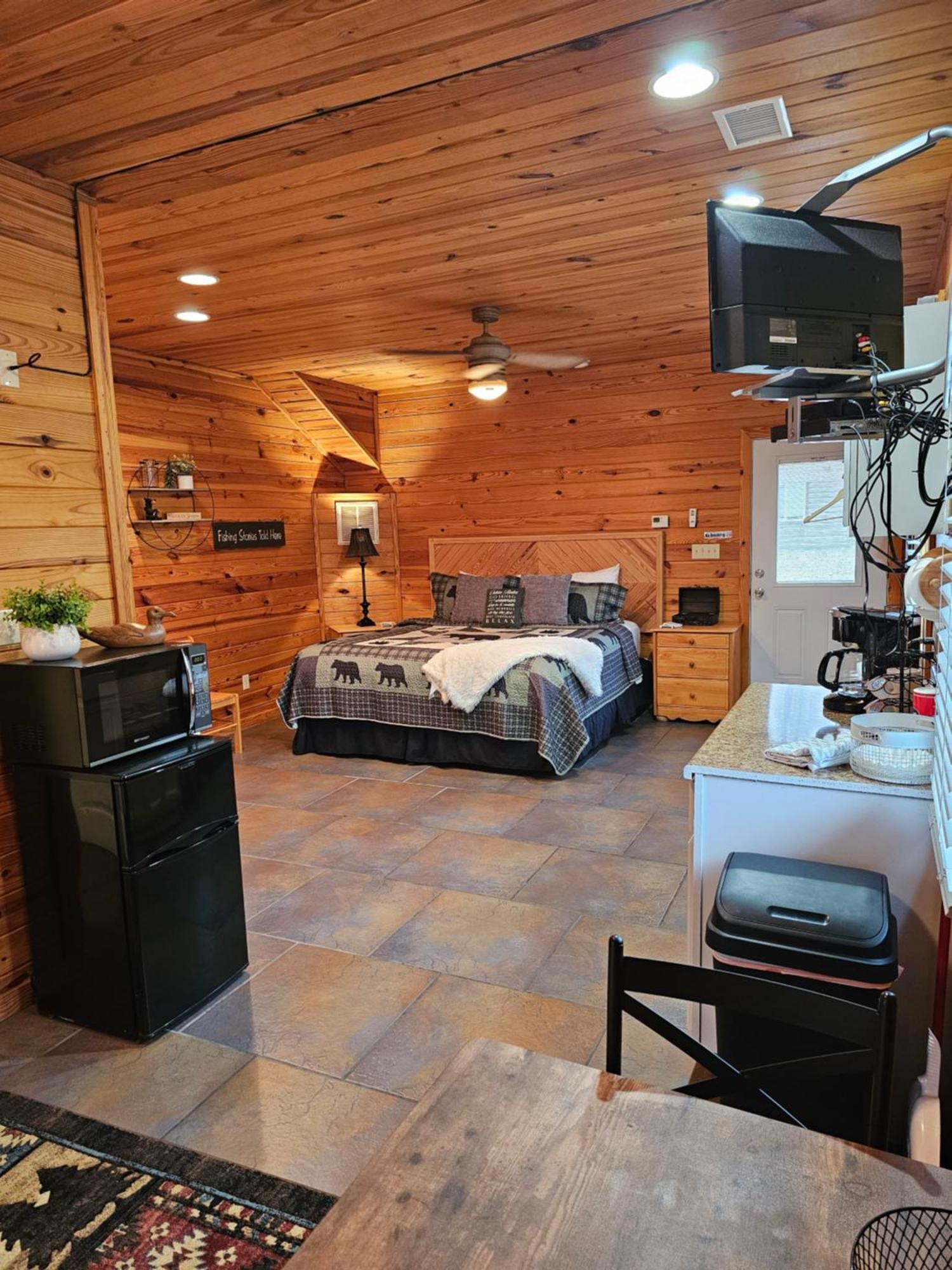 Deluxe King Studio