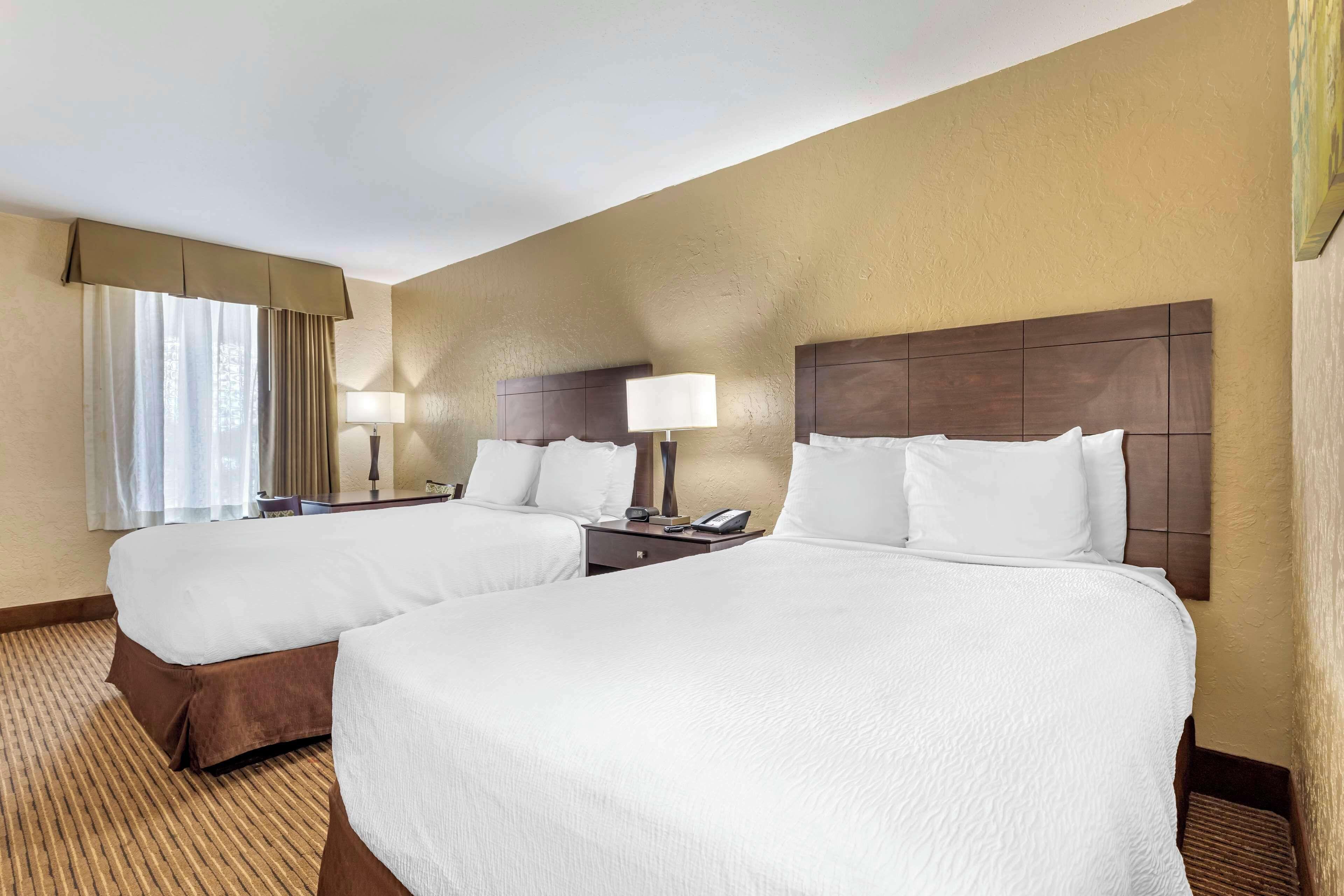 Double Room with Two Double Beds - Smoking Room