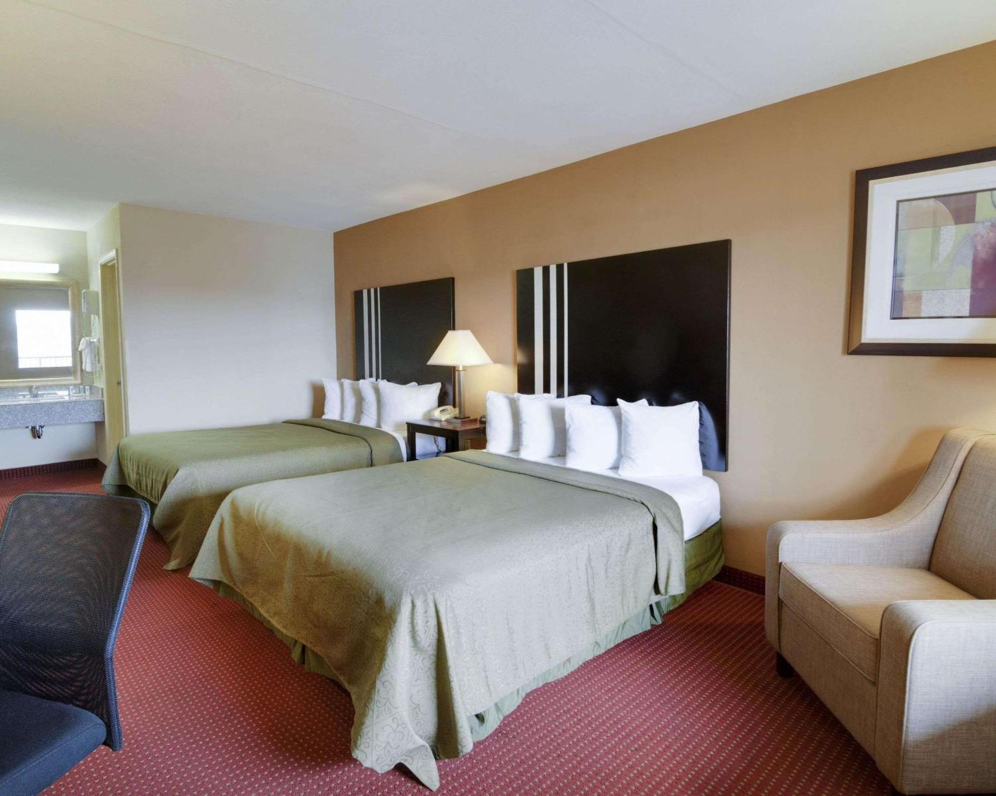 Queen Room with Two Queen Beds - Non-Smoking