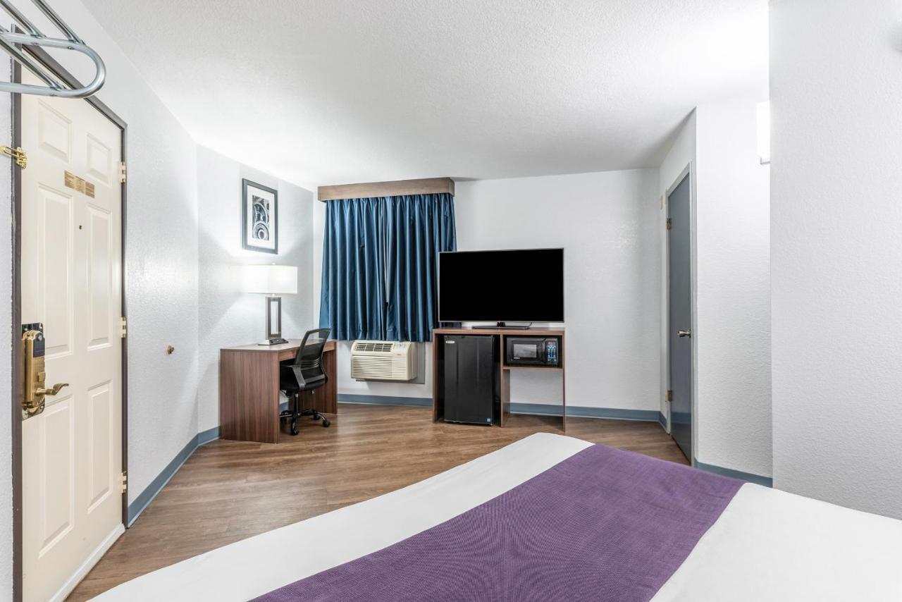 Single Room - Disability Access