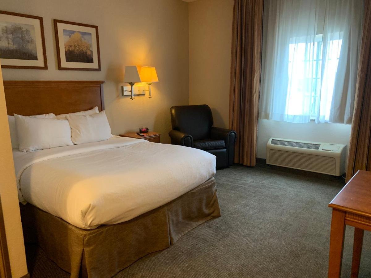 Queen Studio Suite
