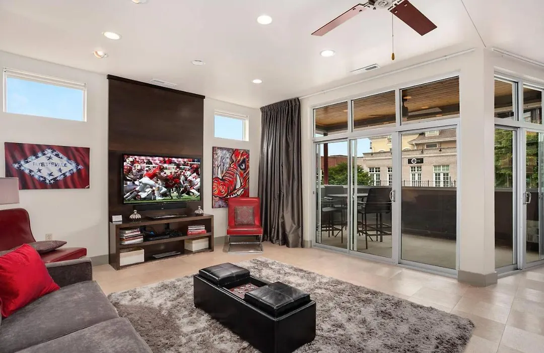 Dickson St Condo - On Dickson Street - Fayetteville Entertainment Hub-1