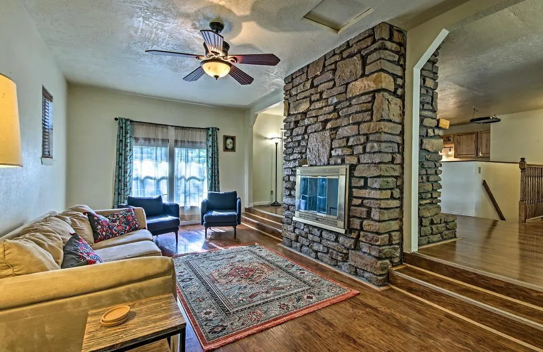 Charming Bella Vista Home Golf, Hike And Bike!-1