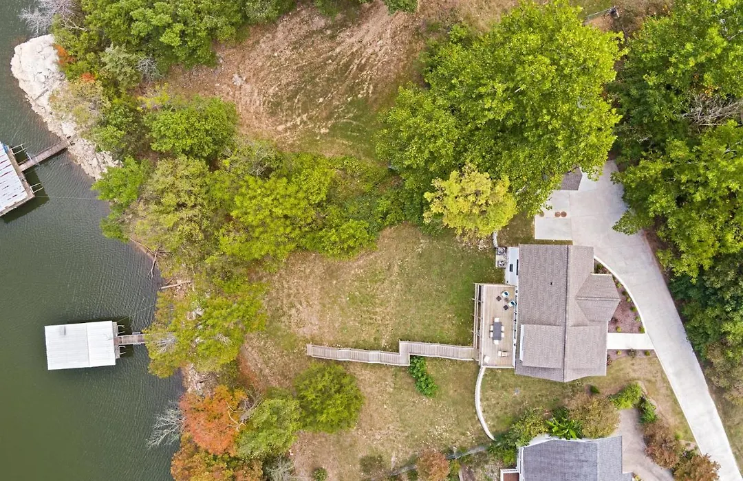 The Dogwood - 5Br - The Dogwood *New* Spring Discounts, On Lake-1