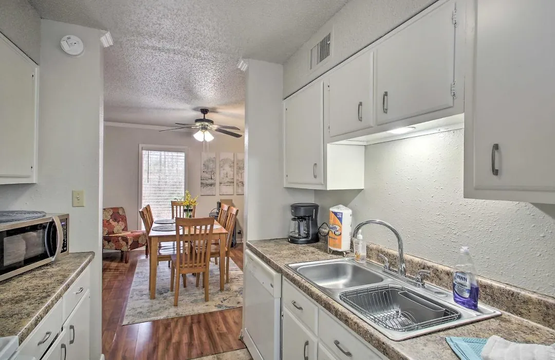Hot Springs Townhome With Deck And 7 Golf Courses-1