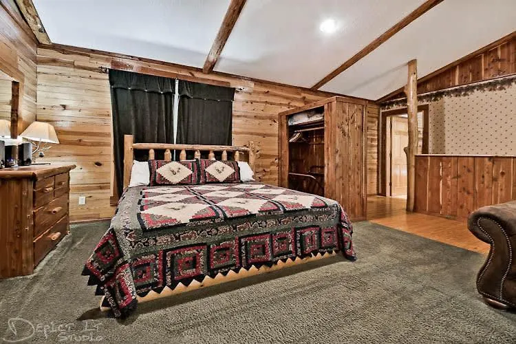 Cabin In The Woods Wifi 2 Story-1