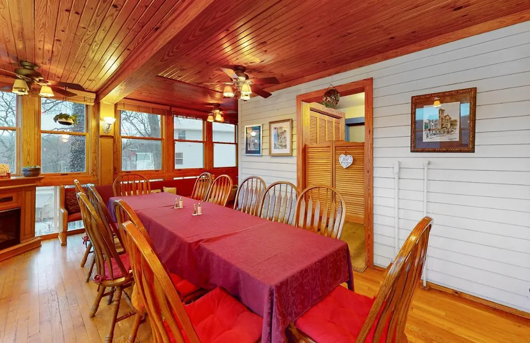 Piedmont House - Magnolia Suite-1