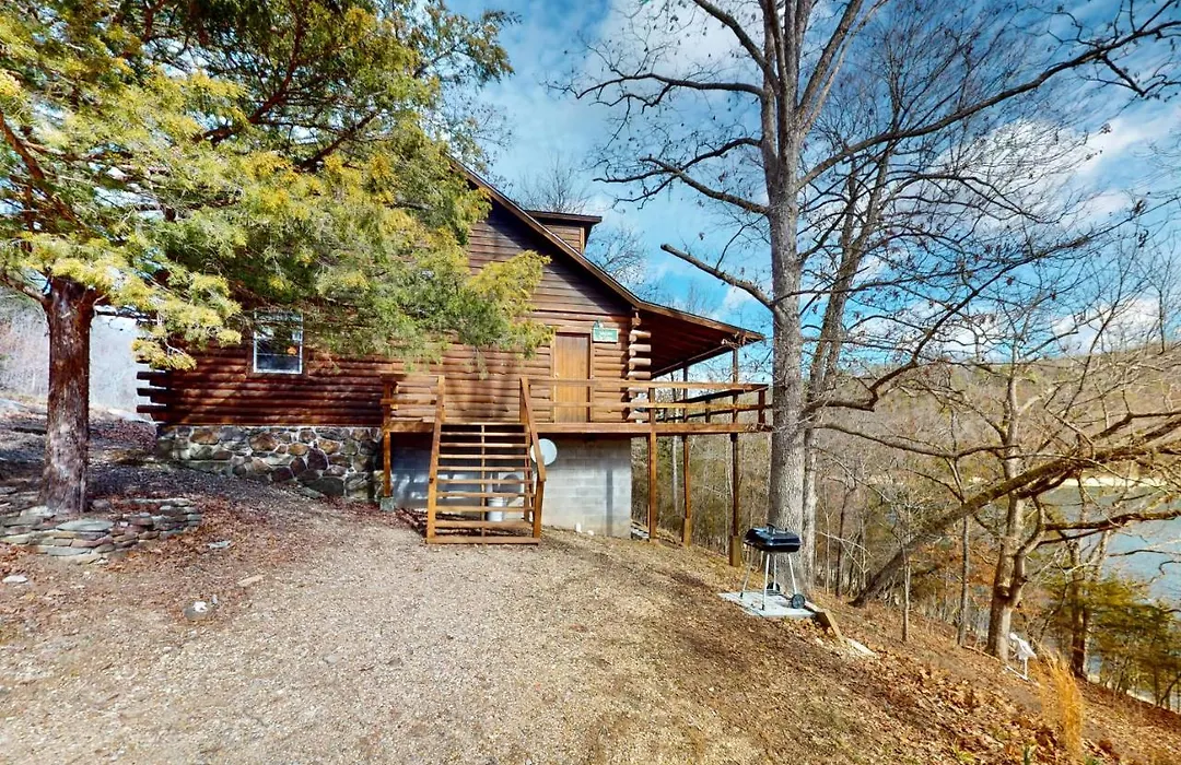 Charlie'S Ol' Fishing Cabin-1