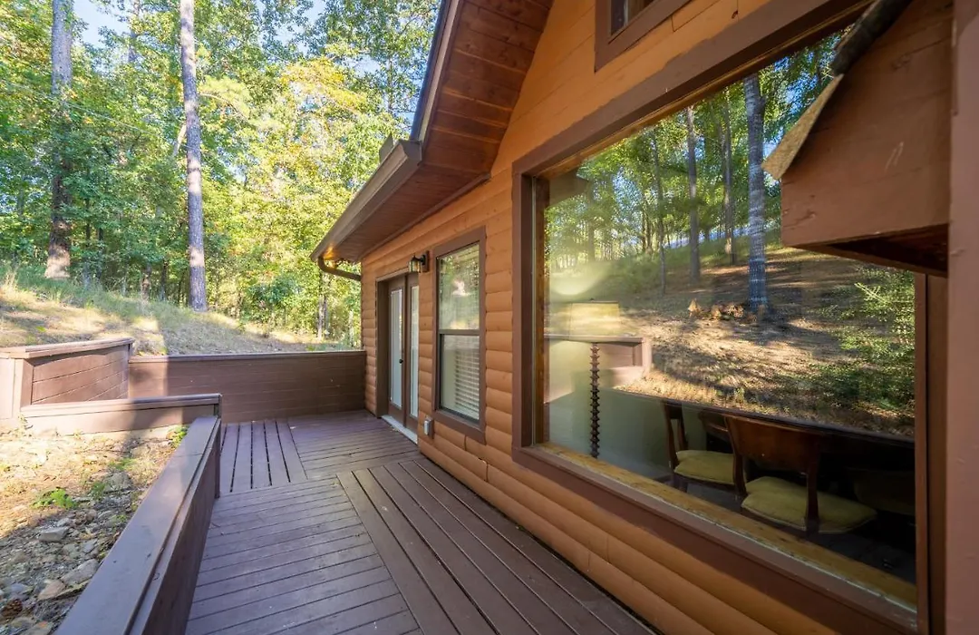 Luxury Rock Creek Cabin W Deck By Lake Hamilton-1