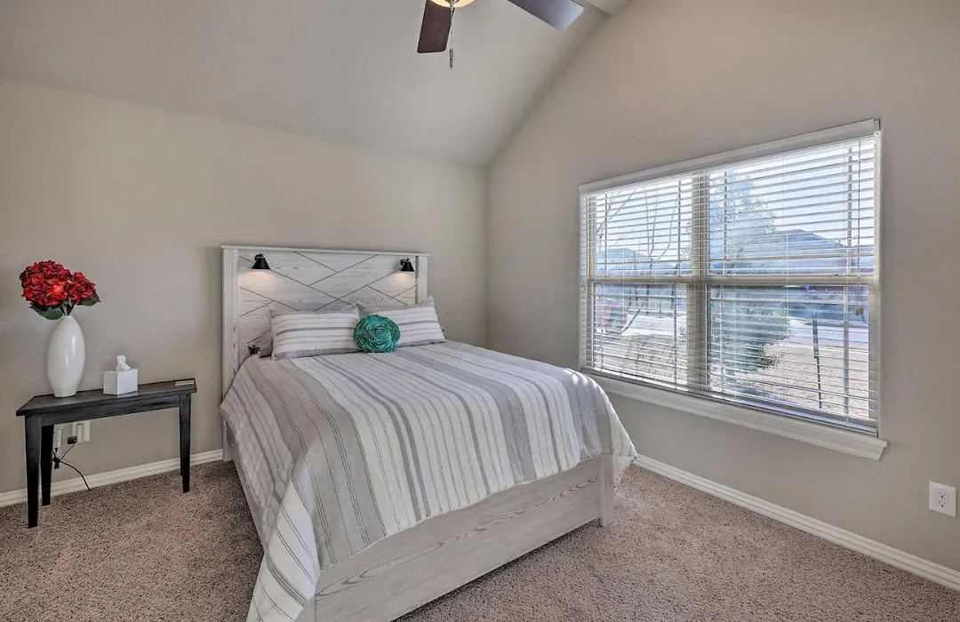 Northwest Arkansas Home Near Bentonville & Trails!-1