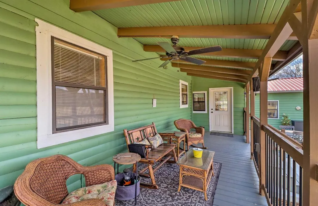 Charming Mountain View Cabin About 8 Mi To Dtwn! Villa-1