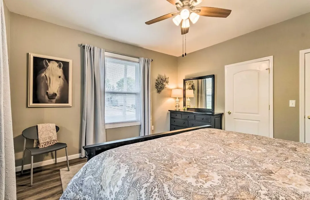 Remodeled Dtwn Hot Springs Home With Porch!-1