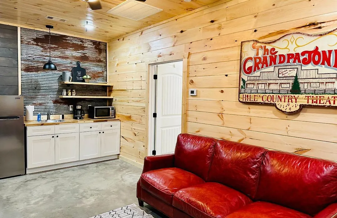 Knotty Squirrel Cabins-1