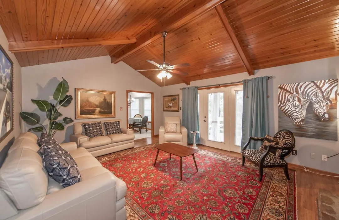 A Pleasant Home For Your Living Pleasure-1