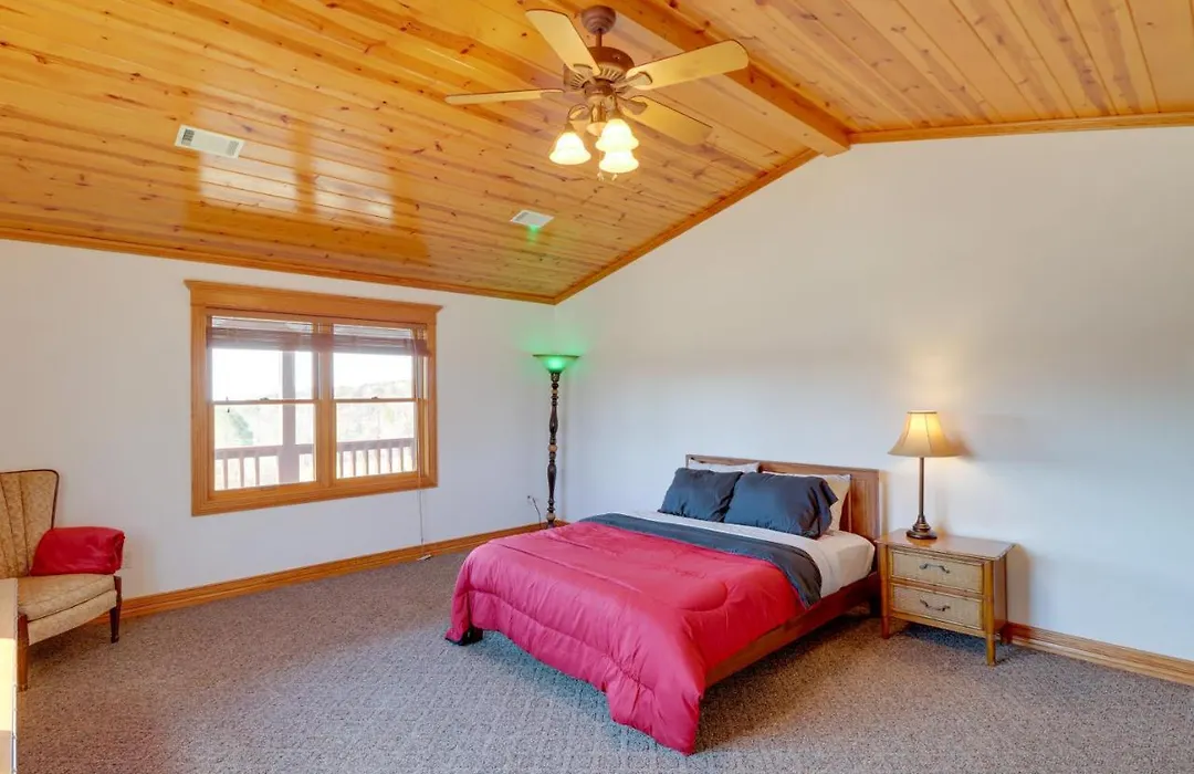 Mountain Views + Shared Pool: Ozarks Family Home-1