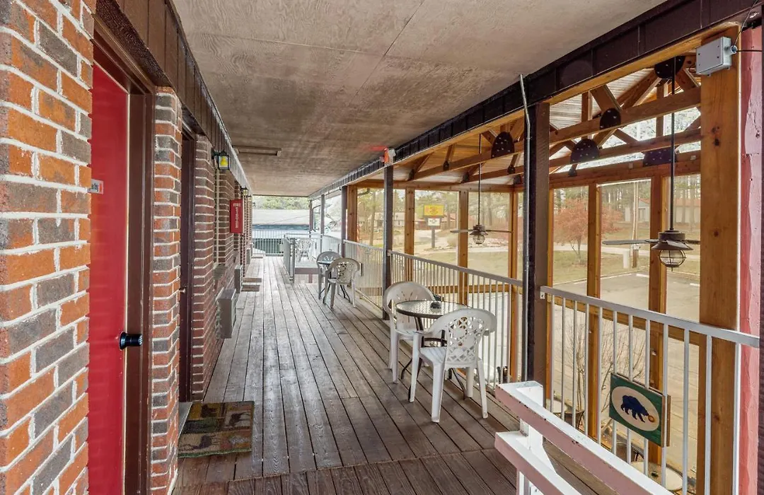 The Lookout Lodge-1