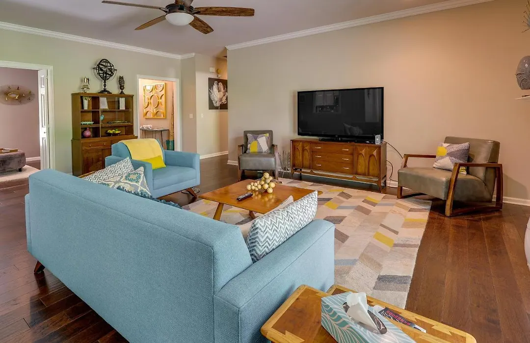North Bentonville Vacation Rental Near Bike Trails-1