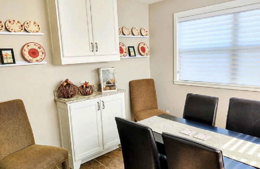 #10-Amazing Three Bedroom Lake House-Pet Friendly-1