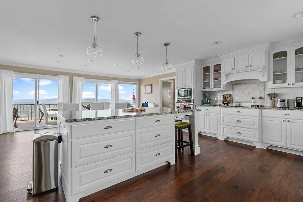 Unmatched Lake Views Near Oaklawn & National Park-1
