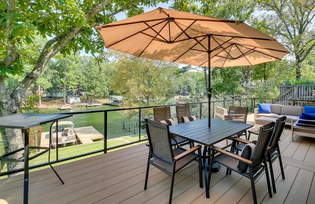 Luxe Hot Springs Vacation Rental With Private Dock!-1