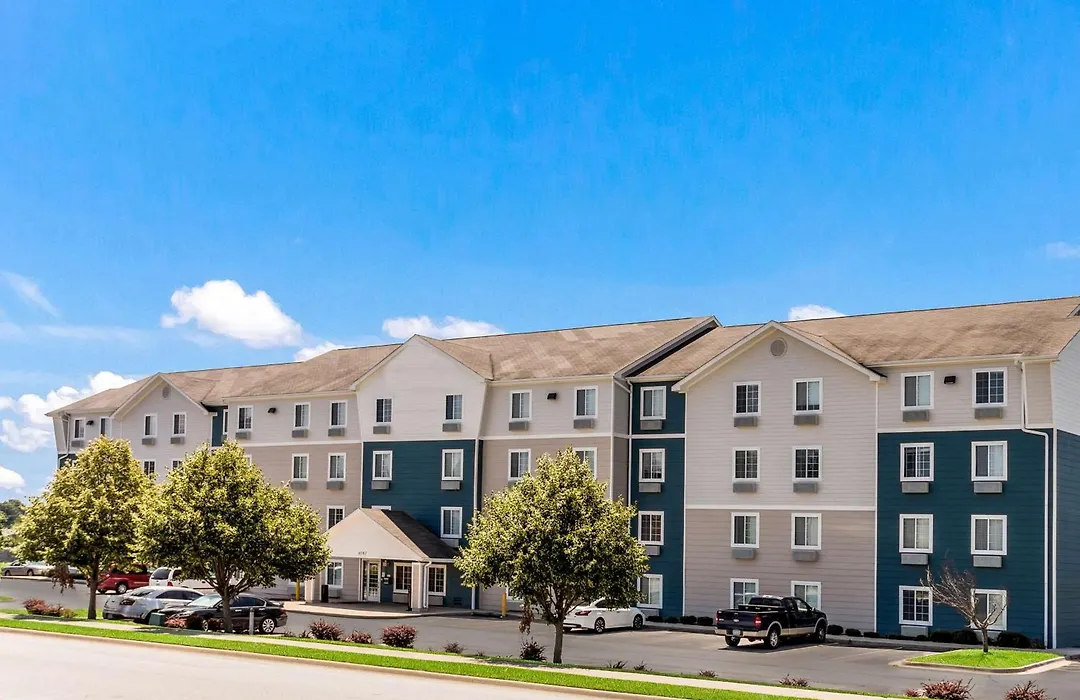 Woodspring Suites Springdale-1