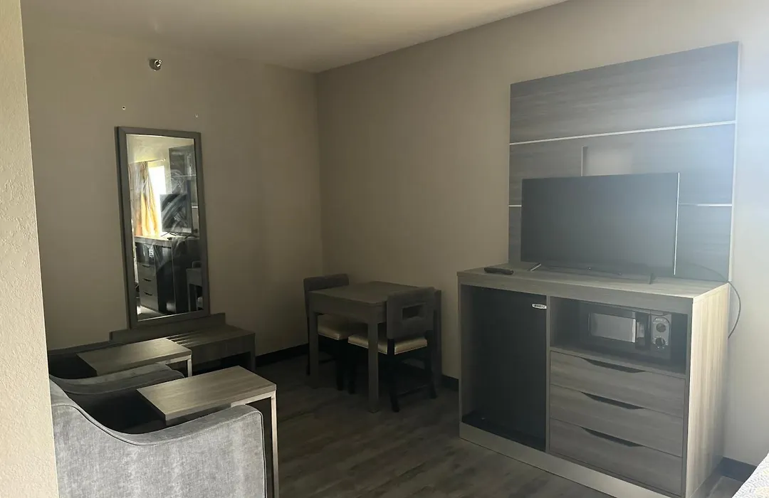 Econo Lodge Inn & Suites Pritchard Road North Little Rock-1