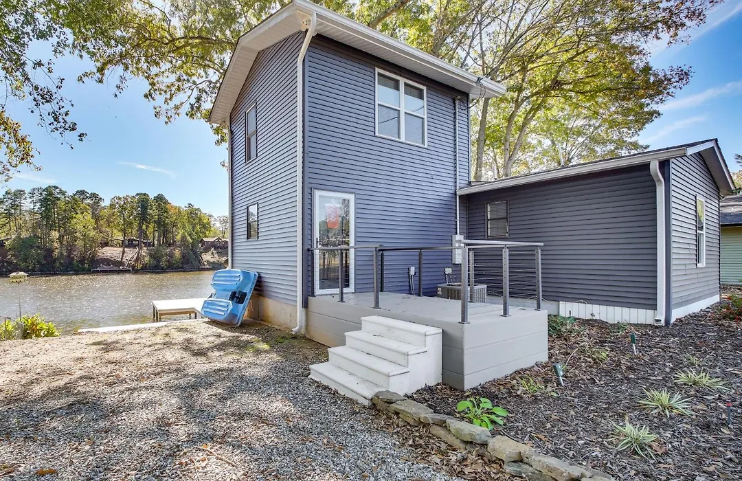 Lakefront Home W/ Swim Dock In Hot Springs-1