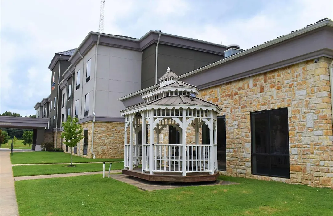 Comfort Suites Forrest City-1