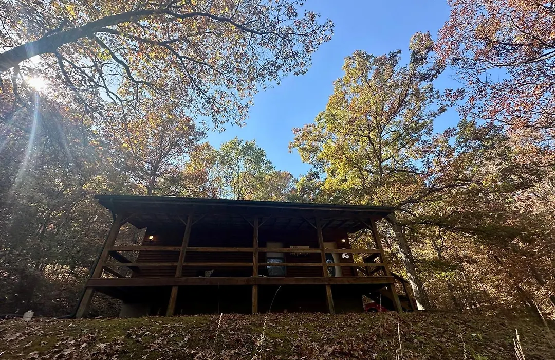 Trout Lily Cabin - Giant Spa Tub & Peaceful Location-1