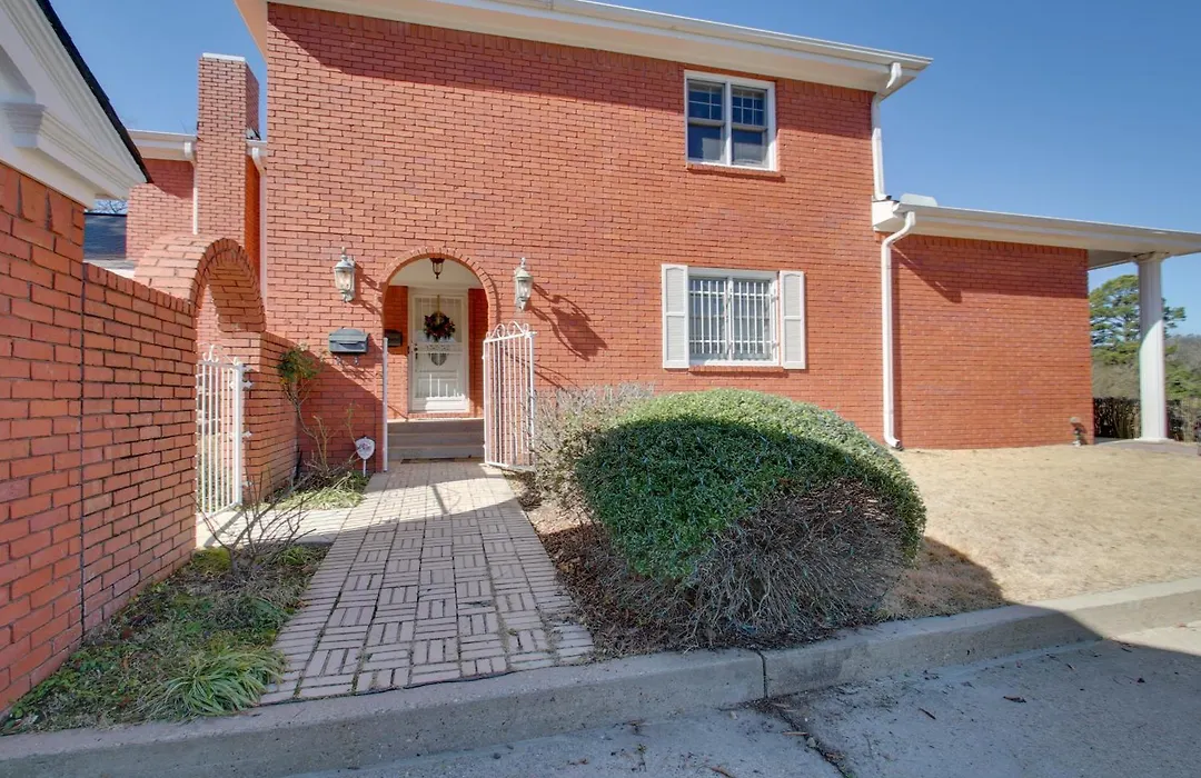 Hot Springs Home With Pool - Half Mile To Oaklawn!-1