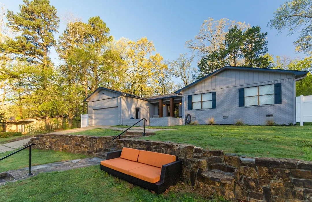 Lake Views, Boat Dock, Patio, Game Room, Fire Pit!-1