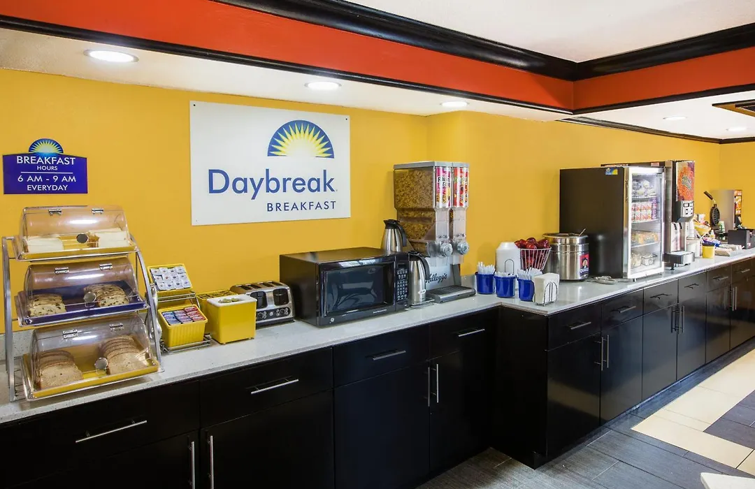 Days Inn By Wyndham Little Rock/Medical Center-1