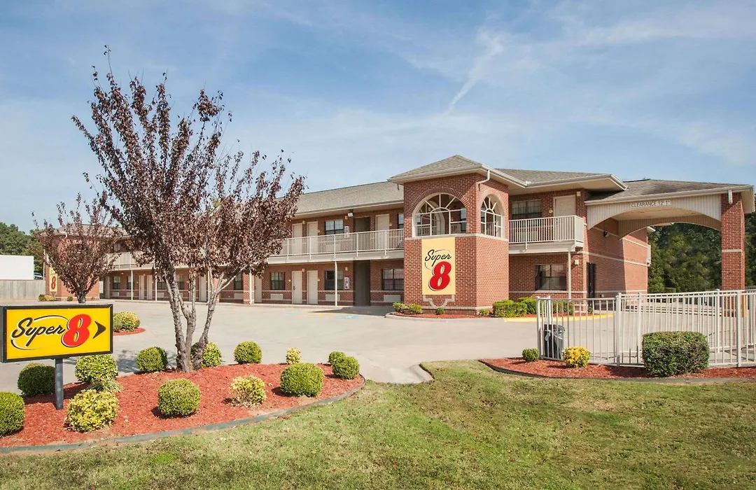 Super 8 By Wyndham Cabot-1
