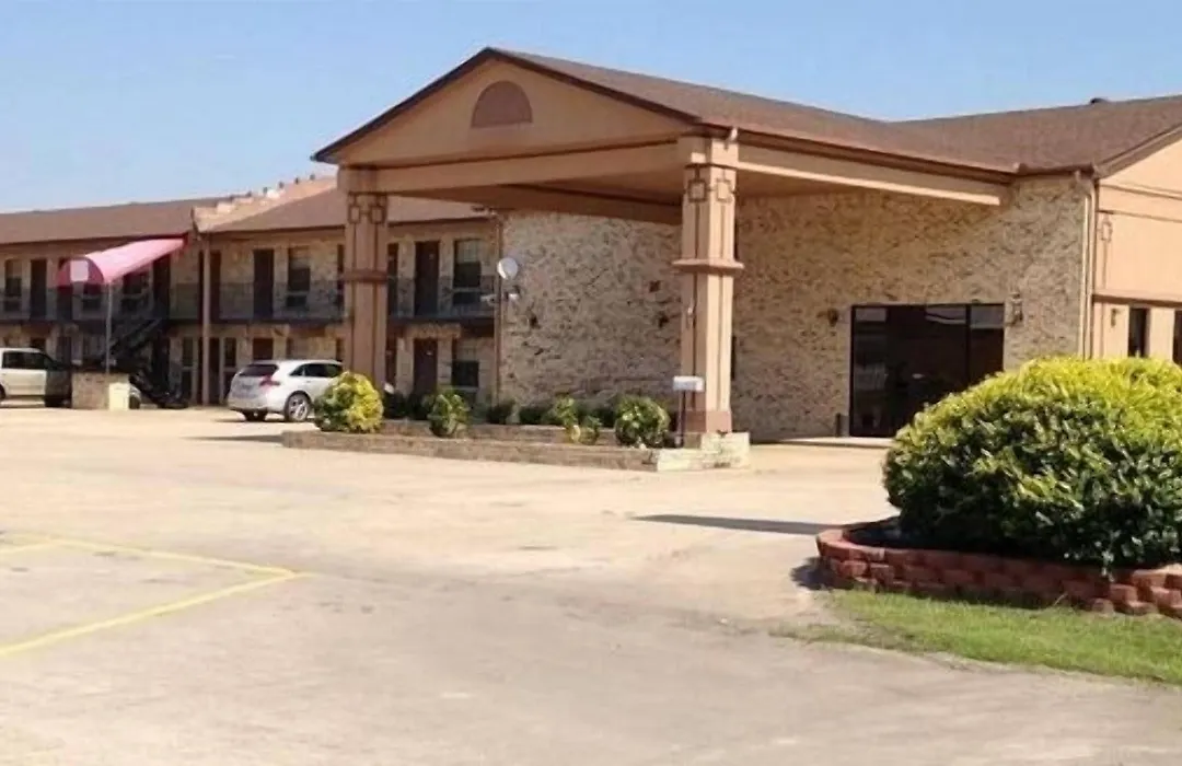Days Inn By Wyndham Dumas Arkansas-1