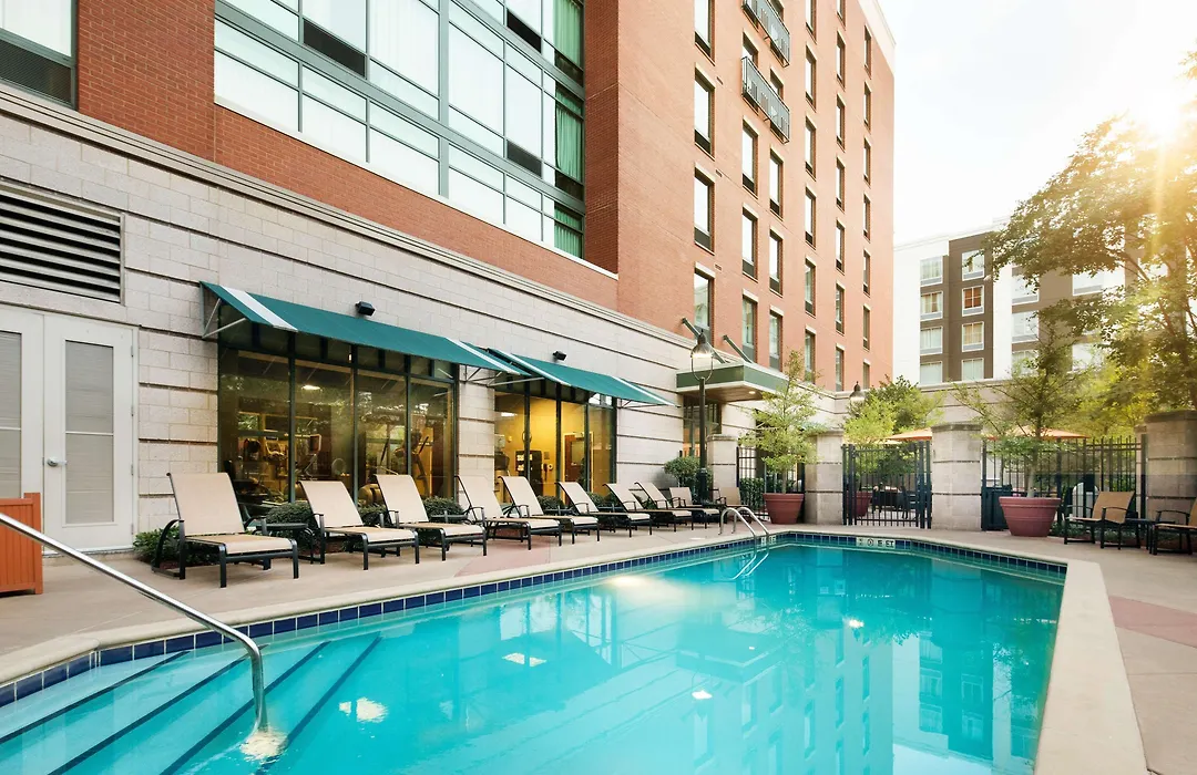 Hampton Inn & Suites Little Rock-Downtown-1