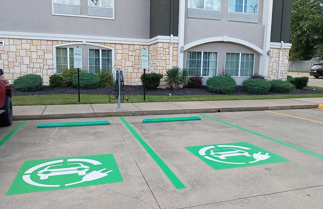 La Quinta Inn & Suites By Wyndham Little Rock - Bryant-1