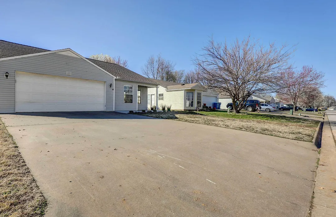 Chic Bentonville Home W/ Patio & Fire Pit!-1
