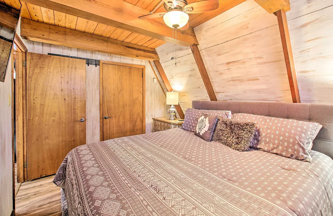 Lake Hamilton Cabin: Boating Getaway!-1