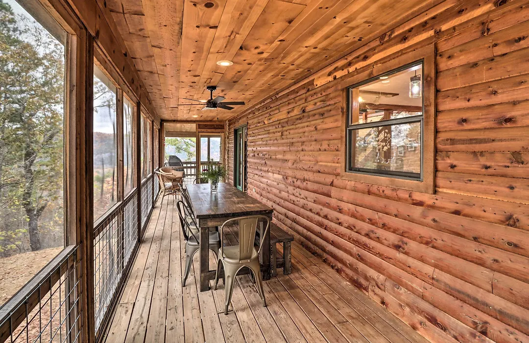 Piney Bluff Retreat With Mountain Views!-1