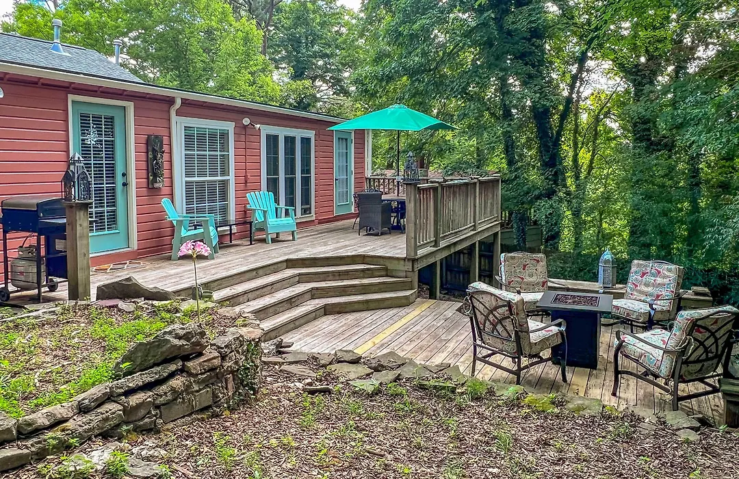 Eclectic 'Osage Cottage' In Historic District-1
