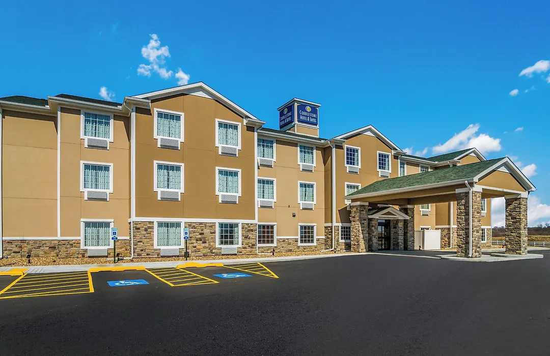 Cobblestone Hotel & Suites - Newport-1