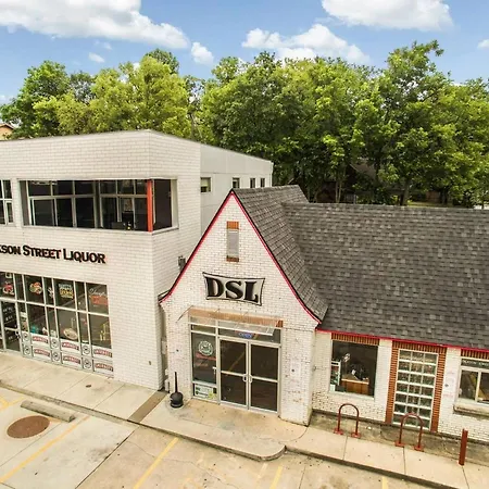 Dickson St Condo - On Dickson Street - Fayetteville Entertainment Hub-3