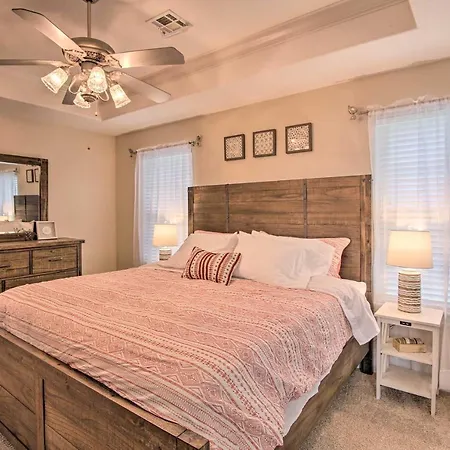 Bella Vista Home Steps To Mountain Biking Trails!-2