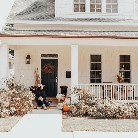 The Sofay Farmhouse - 1 Mile From U Of A - Luxury Amenities-2