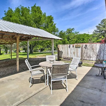 Pet-Friendly Abode With Fire Pit 4 Mi To Downtown!-2