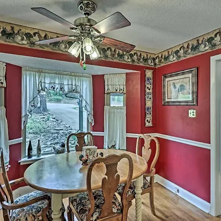 Secluded Edgemont Getaway W/ Huge Outdoor Deck!-3