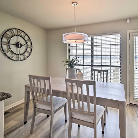 Waterfront Lake Hamilton Home With Porch And Deck!-3
