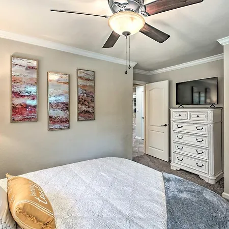Luxe Home With Outdoor Kitchen On Lake Hamilton!-2