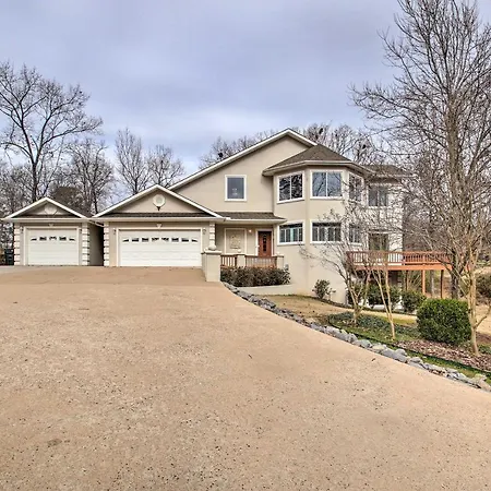 Lakefront Hot Springs Home With Deck And Boat Dock-2